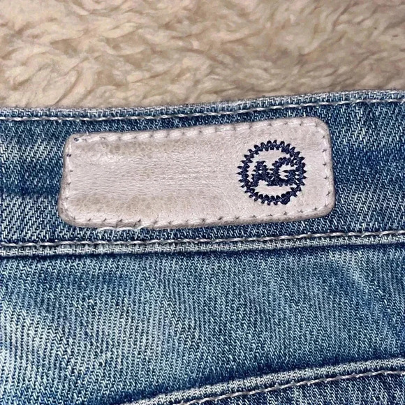 Women’s AG Capri’s - Picture 6 of 6